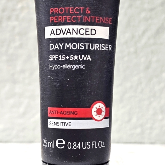 🟠4 FOR $25🟠 No7 MEN PROTECT AND PROTECT INTENSE ADVANCED DAY MOISTURISER - Picture 2 of 5